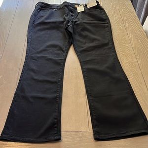 NWT PLUS SIZE ANA BLACK PANTS MID RISE SLIM BOOT-FITTED HIP & THIGHT